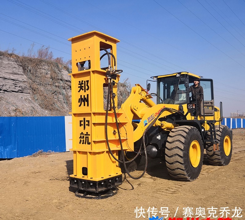 路基压实机具的类型较多大致上分为碾压式、夯击式和振动式三大类型。()(图1)